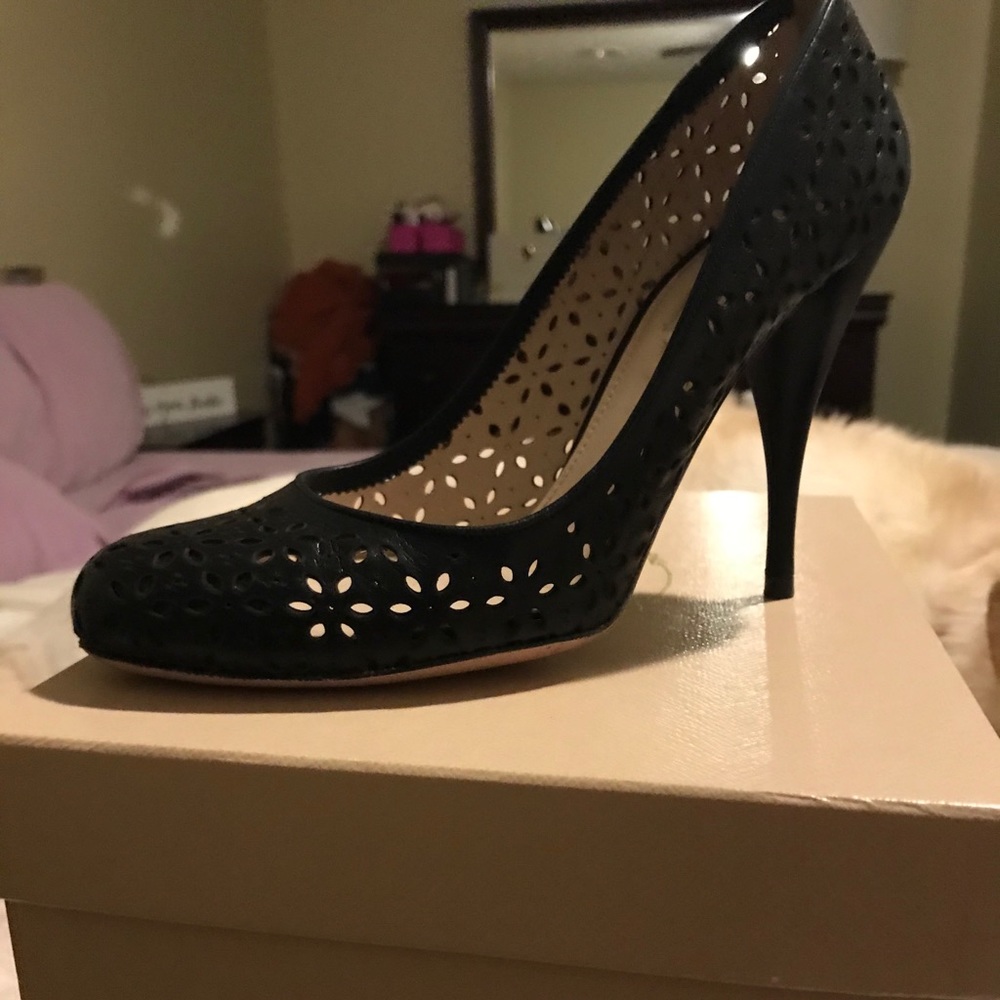 Prada perforated pump